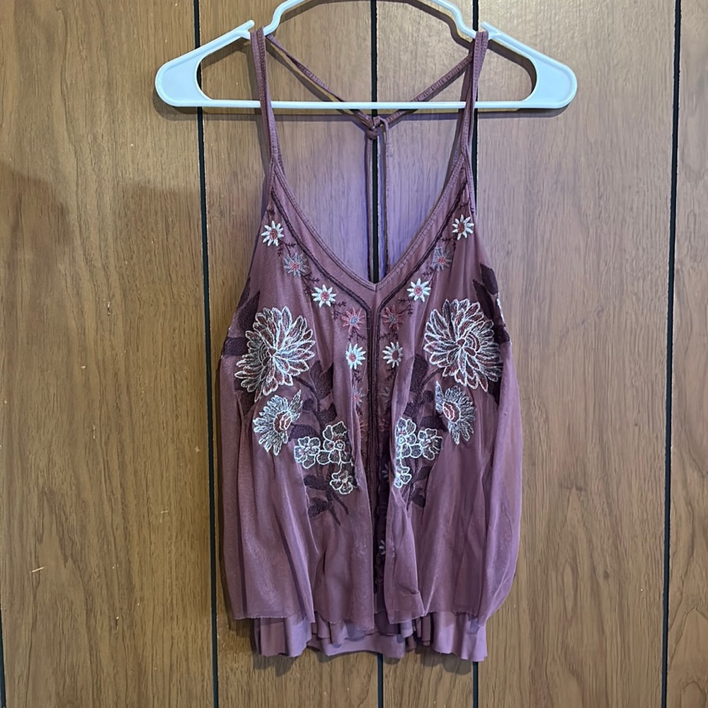American Eagle lace blouse